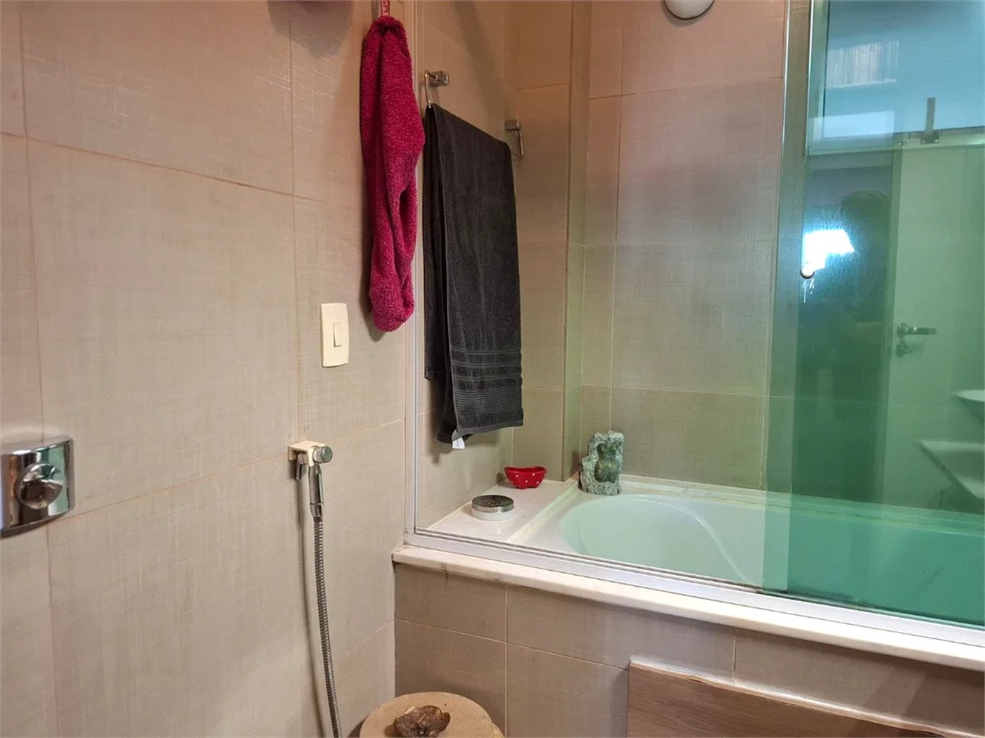 Apartamento à venda com 2 quartos, sendo 1 suíte,  em Pinheiros, São Paulo, SP