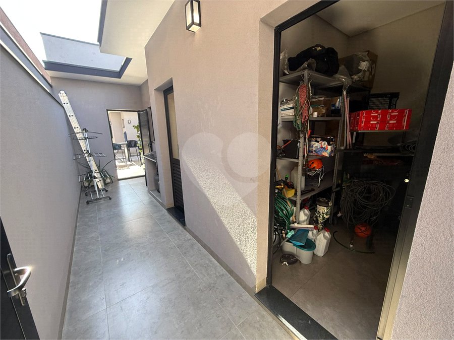 Casa à venda com 3 suítes no condomínio Costa das Areias, Salto - SP