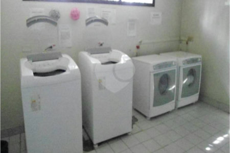 Apartamento à venda com 1 quarto em Paraíso do Morumbi, São Paulo, SP