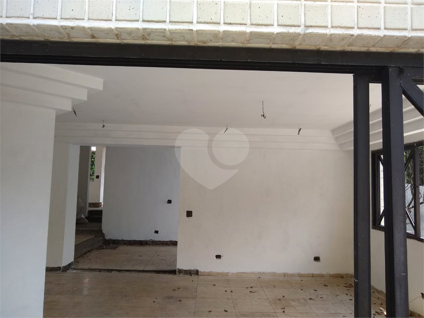 Sobrado à venda com 4 quartos, sendo 3 suítes,  em Morumbi, São Paulo, SP