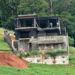 Terreno à venda com 4 quartos, sendo 5 suítes,  no condomínio Quintas da Boa Vista, Atibaia - SP