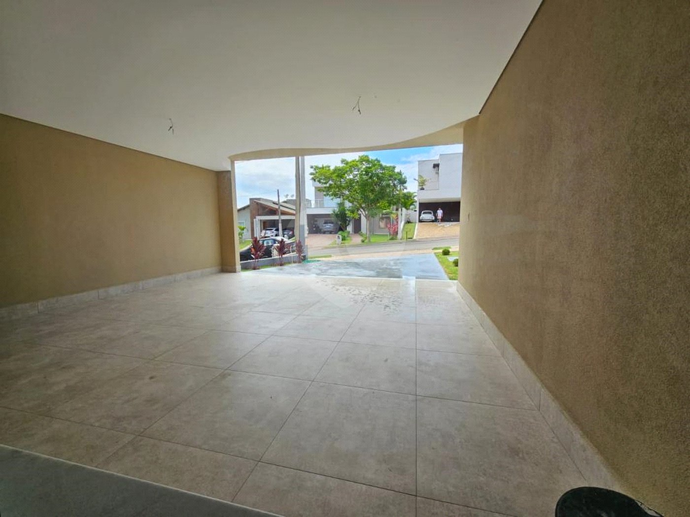 Casa à venda com 3 quartos, sendo 4 suítes, no condomínio Reserva dos Vinhedos, Louveira - SP