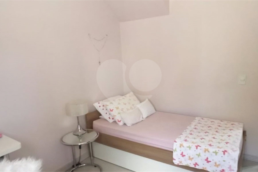 Casa à venda com 3 quartos, sendo 1 suíte, no condomínio Villas de São Francisco, São Paulo - SP