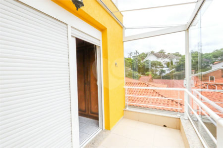 Casa à venda com 4 quartos, sendo 1 suíte, em Jardim Franca, São Paulo, SP