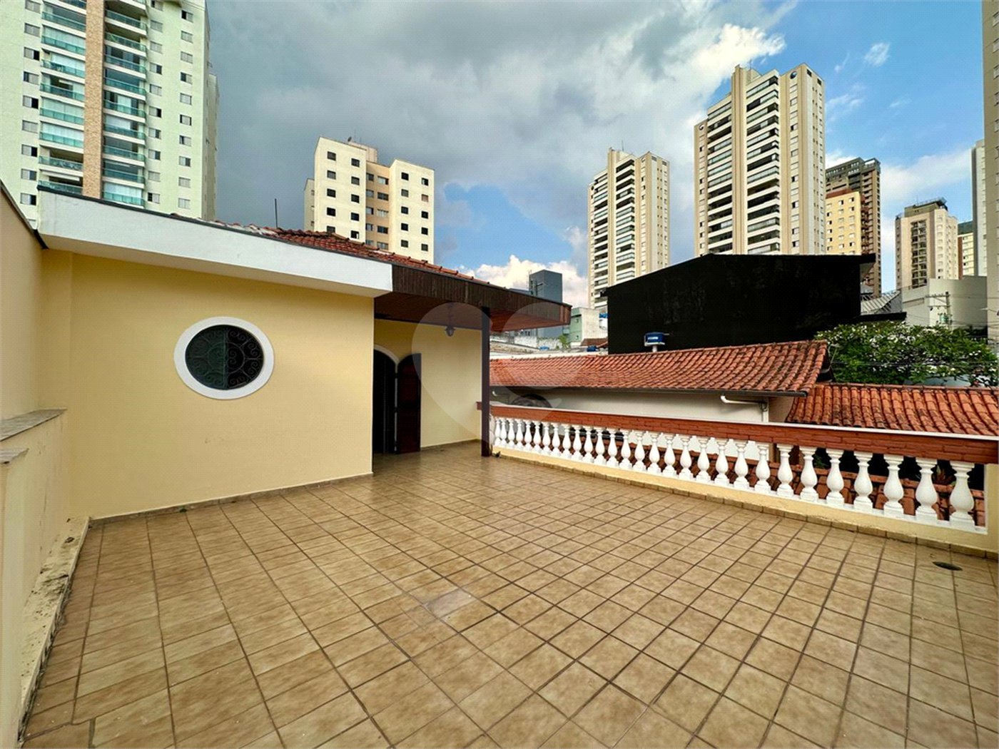 Sobrado à venda com 3 suítes em Santa Teresinha, São Paulo, SP