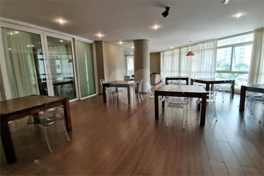 Apartamento à venda com 3 quartos, sendo 1 suíte, em Morumbi, São Paulo, SP