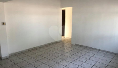 Sobrado à venda com 3 quartos, sendo 1 suíte,  em Serra da Cantareira, Mairiporã, SP