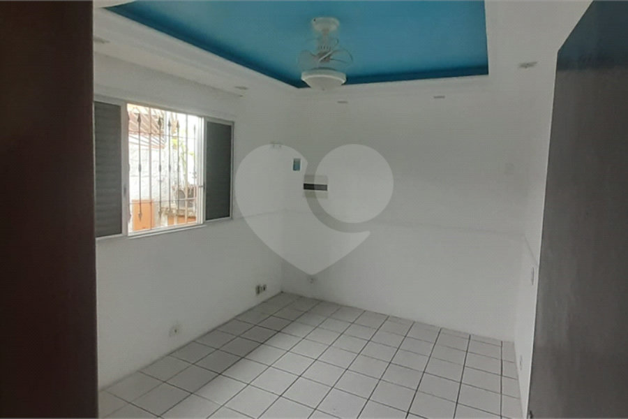 Casa à venda com 3 quartos, sendo 1 suíte,  em Parque Vitória, São Paulo, SP