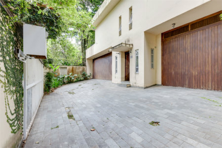 Casa à venda com 4 quartos, sendo 3 suítes, em Jardim Marajoara, São Paulo, SP