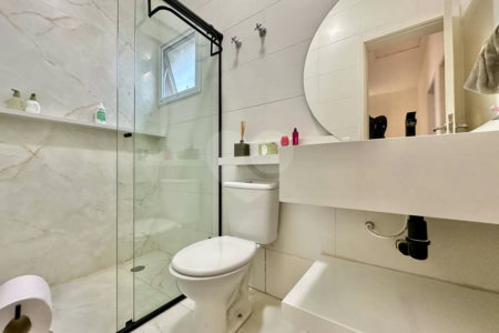 Casa à venda com 3 quartos, sendo 1 suíte, no condomínio Villaggio Viana, Cotia - SP