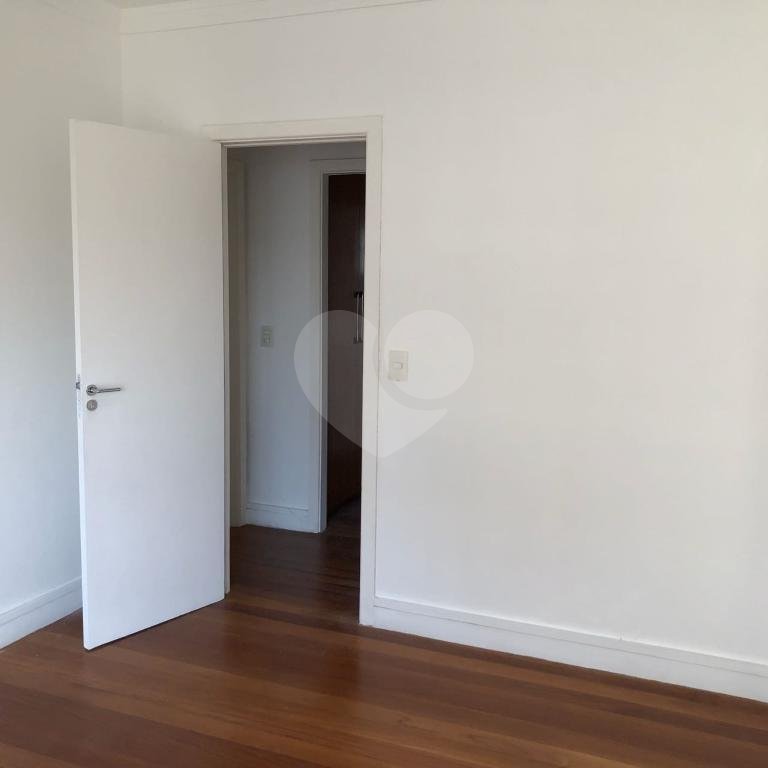 Apartamento à venda com 3 suítes em Vila Suzana, São Paulo, SP