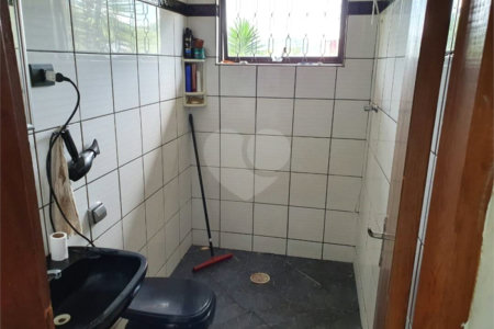 Casa à venda com 3 quartos, sendo 1 suíte, em Jardim Ikeda, Suzano, SP