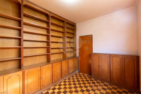 Casa à venda com 4 quartos, sendo 2 suítes, em Perdizes, São Paulo, SP