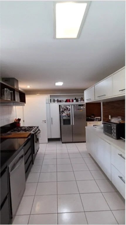 Cobertura à venda com 3 quartos, sendo 4 suítes,  em Vila Andrade, São Paulo, SP