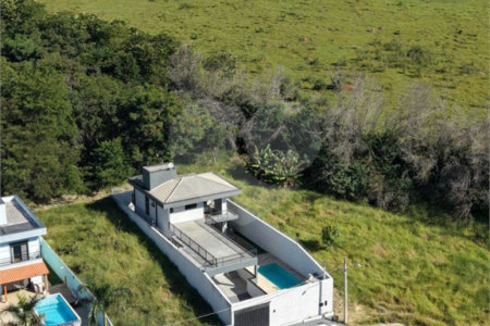Sobrado à venda com 3 quartos, sendo 1 suíte, em Loteamento Parque Residencial Serras de Atibaia Ii, Atibaia, SP