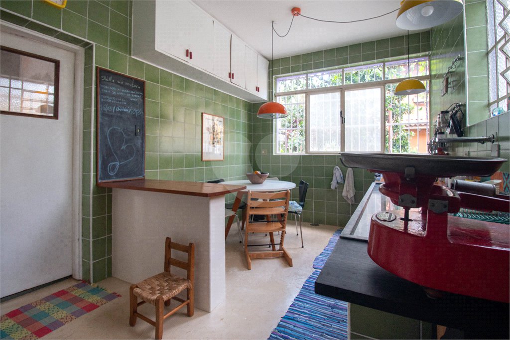Sobrado à venda com 3 quartos, sendo 1 suíte, em Brooklin Velho, São Paulo, SP