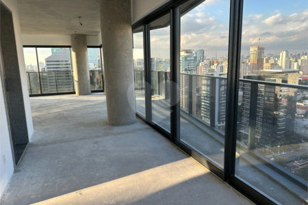 Apartamento à venda com 3 suítes em Vila Olímpia, São Paulo, SP