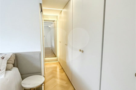 Apartamento à venda com 4 suítes em Vila Cordeiro, São Paulo, SP