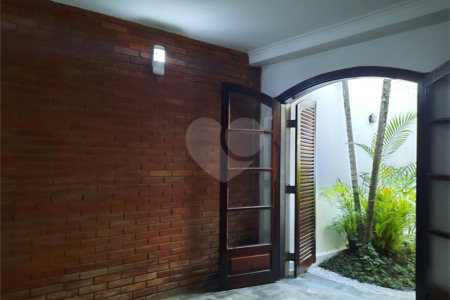 Casa Térrea à venda com 3 quartos, sendo 1 suíte, em Jardim Marajoara, São Paulo, SP