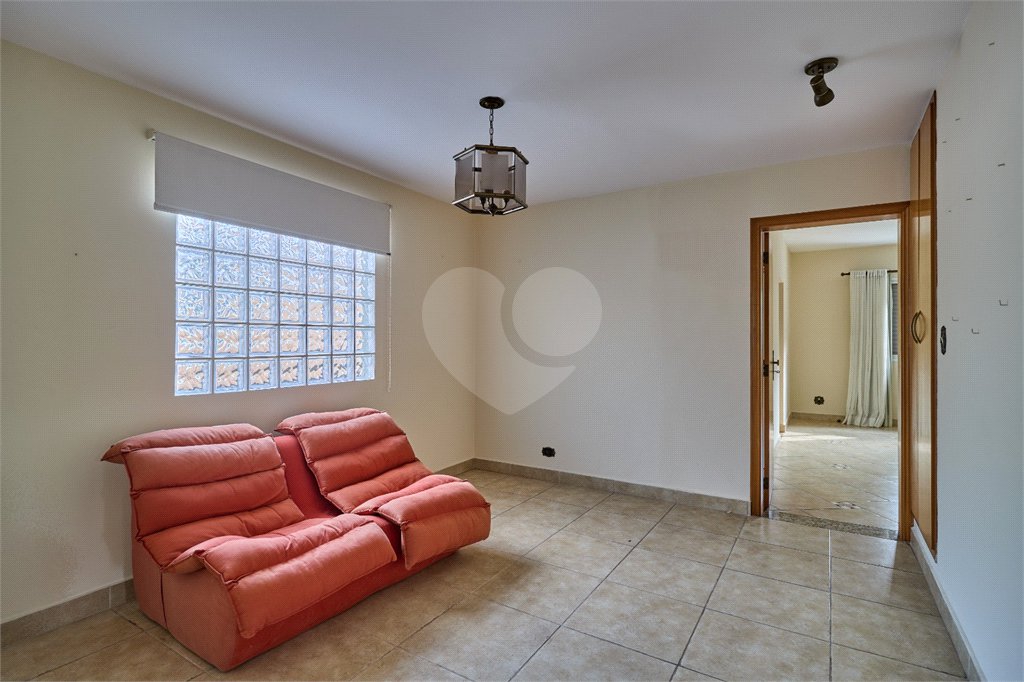 Sobrado à venda com 4 quartos, sendo 1 suíte, em Brooklin Velho, São Paulo, SP