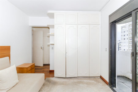 Apartamento à venda com 4 quartos, sendo 1 suíte, em Indianópolis, São Paulo, SP