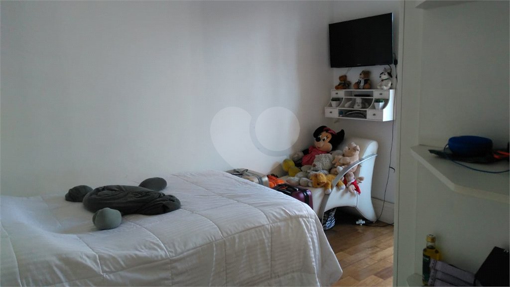 Apartamento à venda com 3 suítes em Jardim Londrina, São Paulo, SP