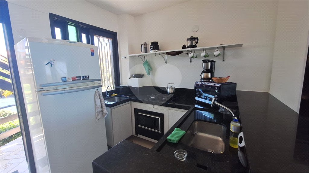 Flat à venda com 2 quartos em Caravelas, Armação dos Búzios, RJ
