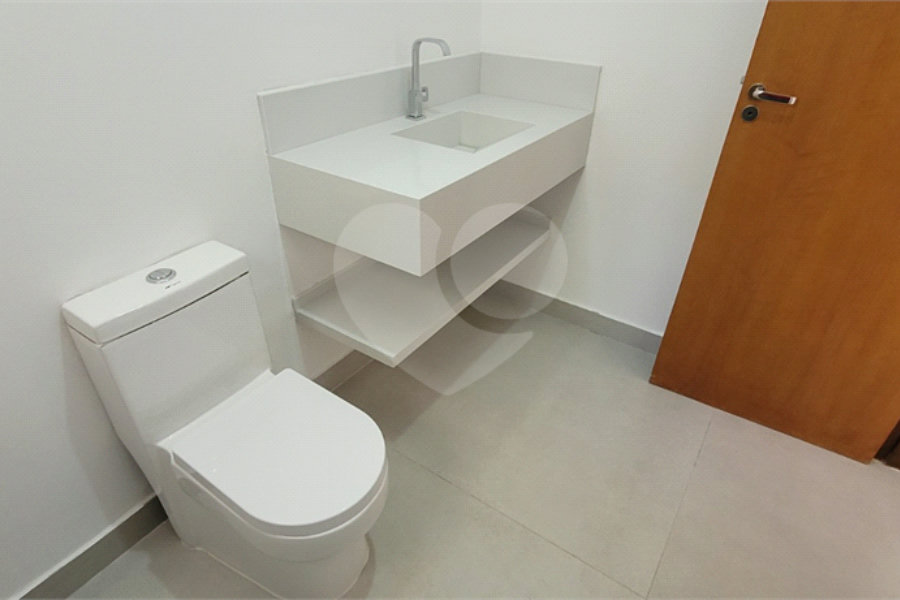 Casa à venda com 4 suítes no condomínio Sausalito, Mairiporã - SP