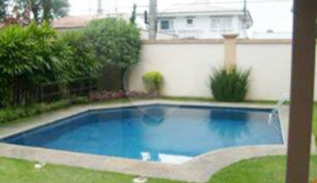 Casa à venda ou para alugar com 4 suítes no condomínio Vilaggio Monte Alegre, São Paulo - SP