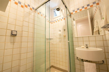 Apartamento à venda com 3 quartos, sendo 1 suíte, em Leme, Rio de Janeiro, RJ