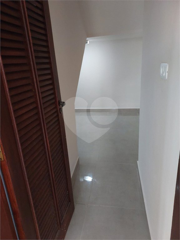 Sobrado à venda com 3 quartos, sendo 1 suíte,  em Jardim Regina, Indaiatuba, SP