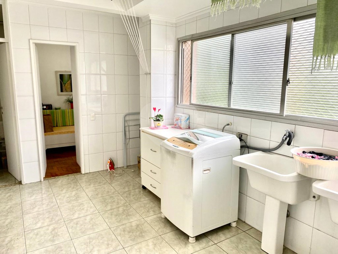 Apartamento à venda com 4 quartos, sendo 2 suítes, em Pinheiros, São Paulo, SP