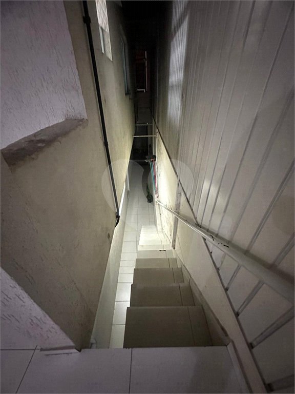 Sobrado à venda com 4 quartos em Jardim Luciana, Itaquaquecetuba, SP