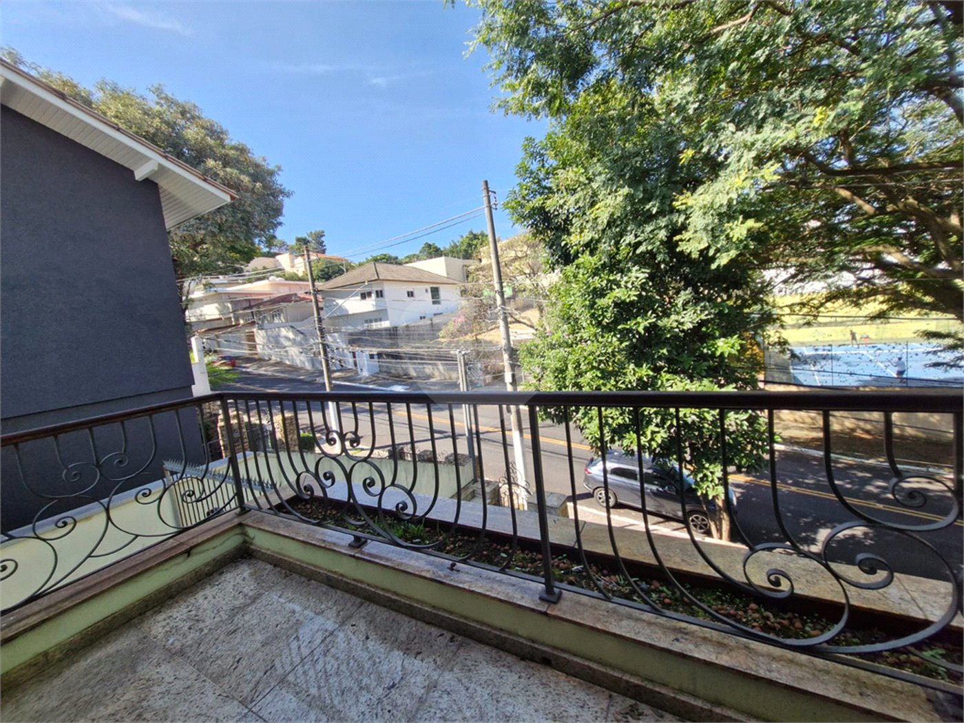 Sobrado à venda com 4 quartos, sendo 3 suítes, em Jardim São Bento, São Paulo, SP