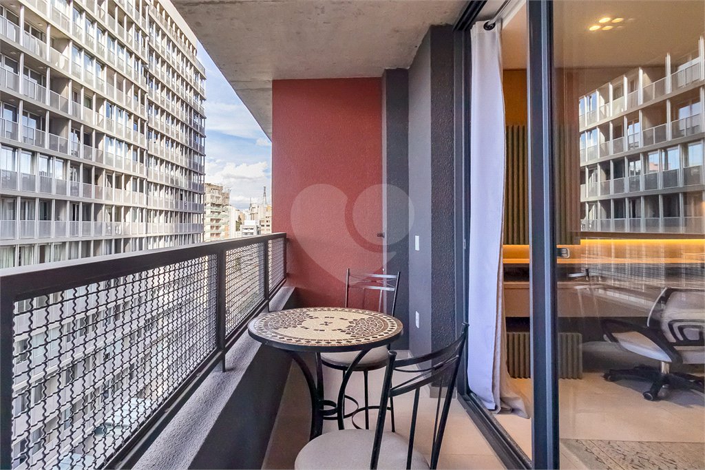 Apartamento com 24m² próximo a avenida Paulista e Metrô Consolação.