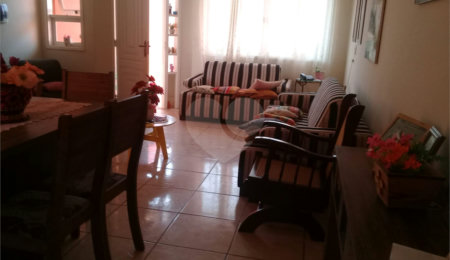 Sobrado à venda com 2 quartos, sendo 1 suíte,  em Vila Barth, Itapetininga, SP