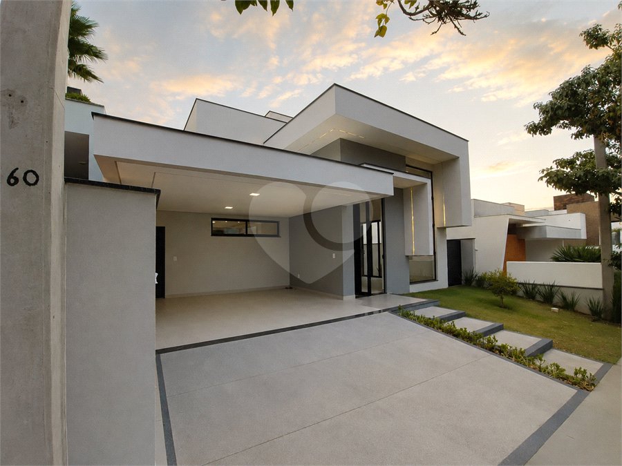Casa à venda com 3 suítes no condomínio Residencial Chácara Ondina, Sorocaba - SP