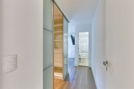 Apartamento à venda com 3 suítes em Alto da Boa Vista, São Paulo, SP