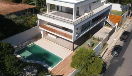 Casa à venda com 4 suítes em Jardim Itaperi, Atibaia, SP