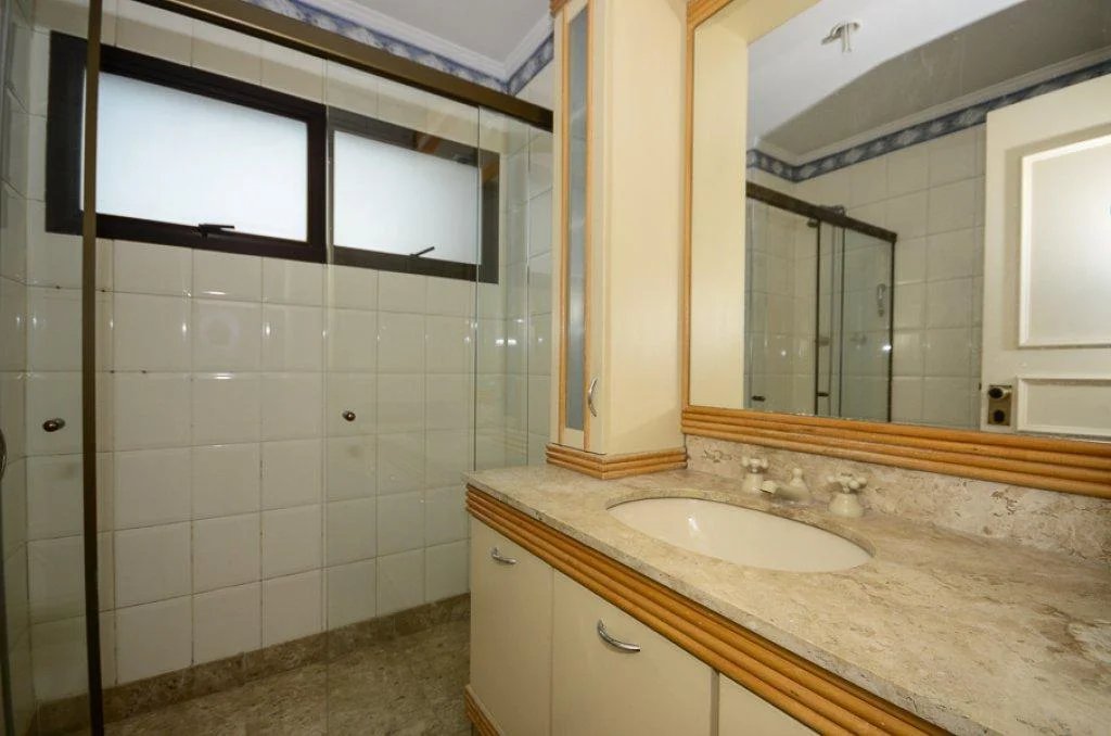 Apartamento à venda com 4 quartos, sendo 2 suítes,  em Paraíso do Morumbi, São Paulo, SP
