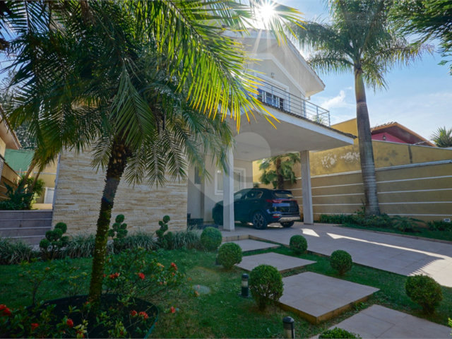 Casa à venda ou para alugar com 4 suítes em Interlagos, São Paulo, SP
