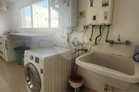 Apartamento à venda ou para alugar com 4 quartos, sendo 1 suíte, em Vila Nova Conceição, São Paulo, SP