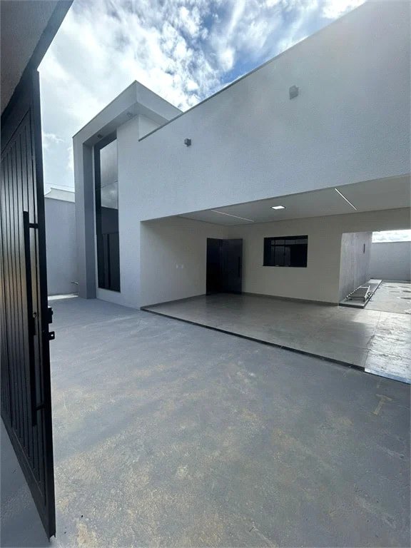 Casa à venda com 3 quartos, sendo 1 suíte,  em São Luís, Balsas, MA