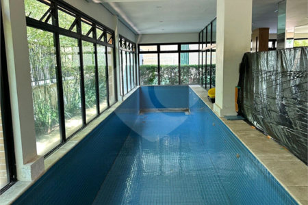 Apartamento à venda com 3 suítes em Vila Suzana, São Paulo, SP