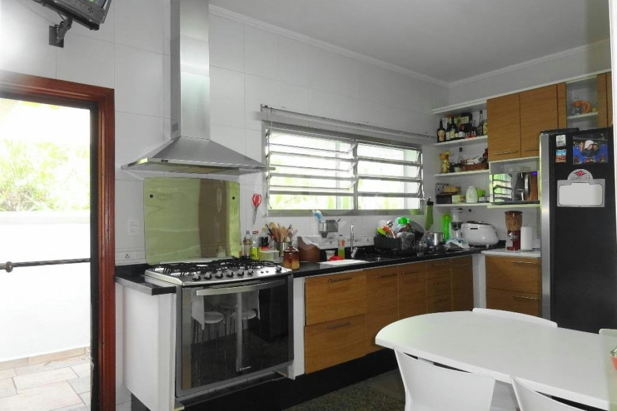 Casa Térrea à venda com 3 suítes em Tremembé, São Paulo, SP