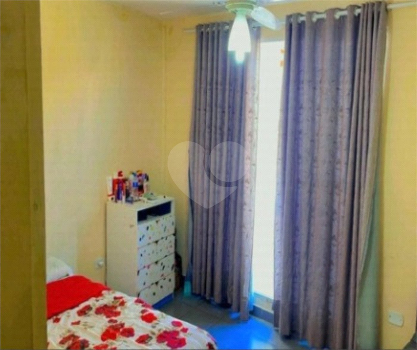Sobrado à venda com 4 quartos, sendo 1 suíte, em Jaraguá, São Paulo, SP