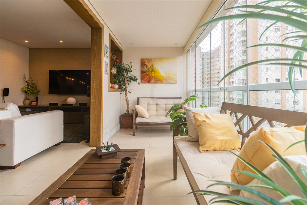 Apartamento à venda com 1 suíte em Campo Belo, São Paulo, SP