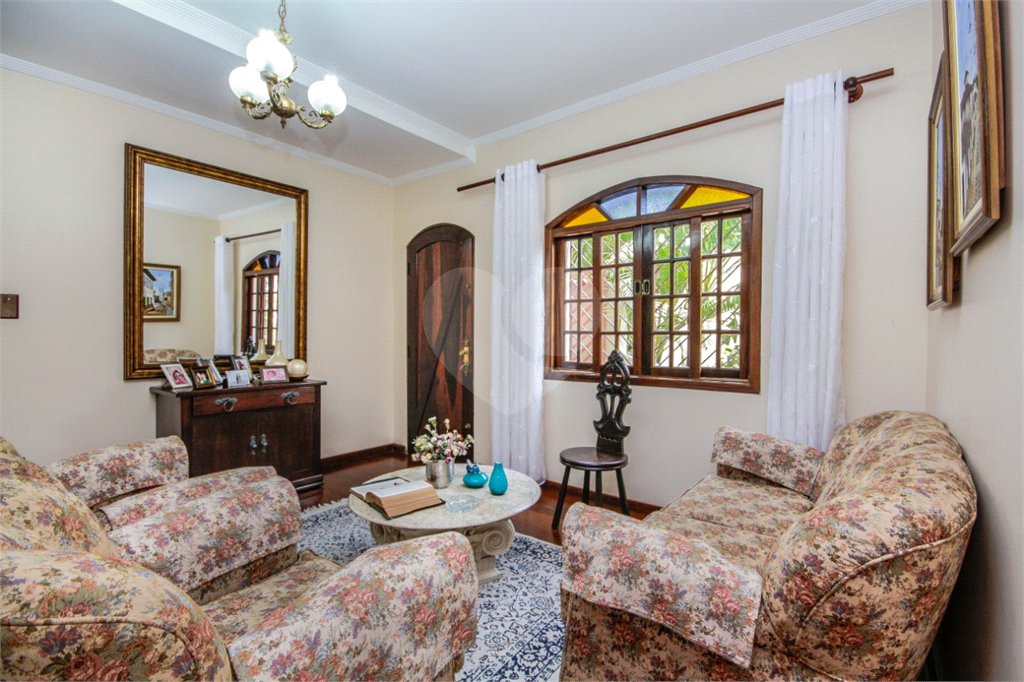 Casa à venda com 6 quartos, sendo 4 suítes, em Vila Anglo Brasileira, São Paulo, SP