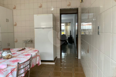 Sobrado à venda com 3 quartos em Jardim Oriental, São Paulo, SP