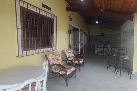 Chácara à venda com 3 quartos, sendo 1 suíte,  no Centro, Nazaré Paulista, SP